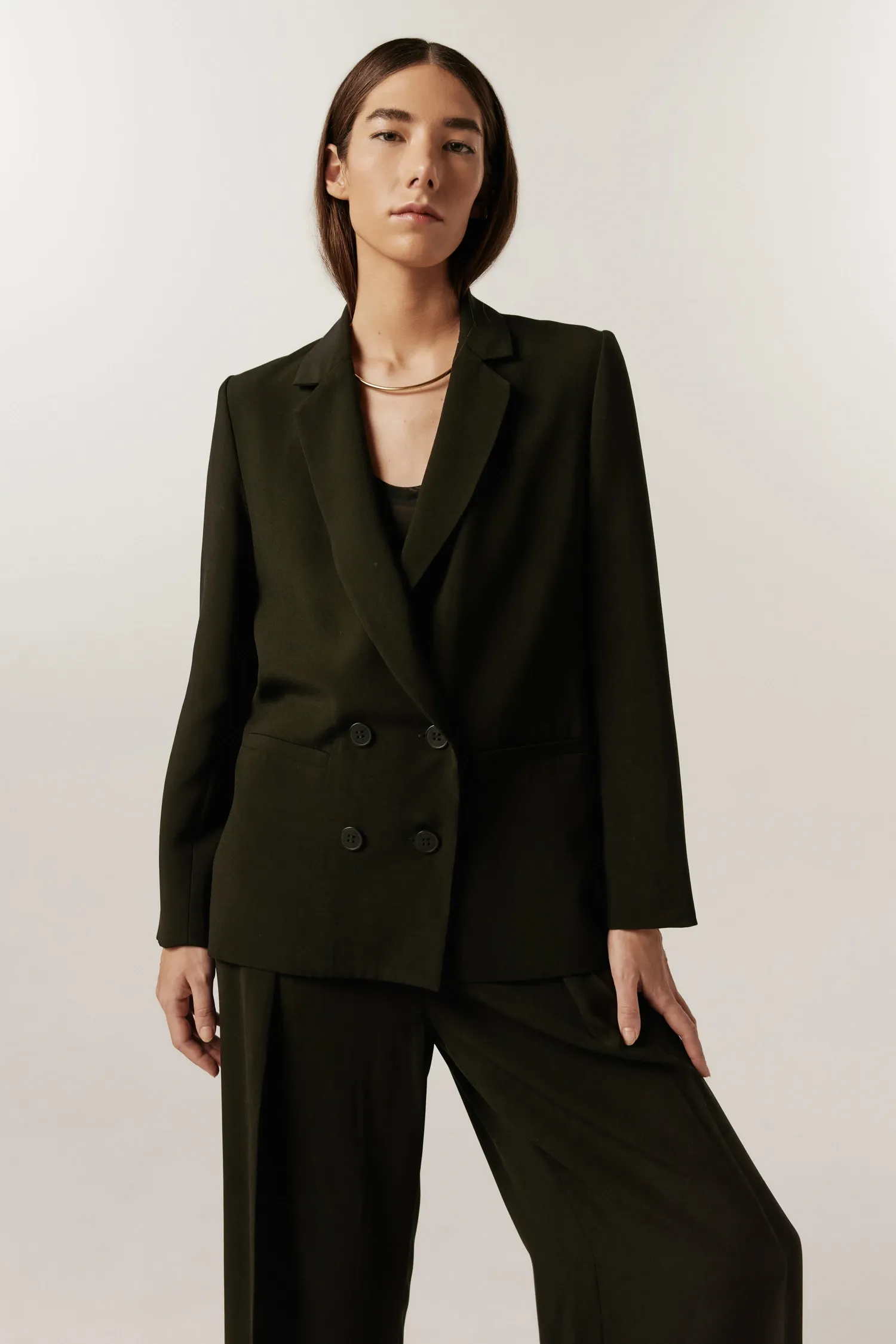 007176_BLAZER_CREPE_RETO_TRANSPASSE_PRETO_ANDREAMARQUES--4-