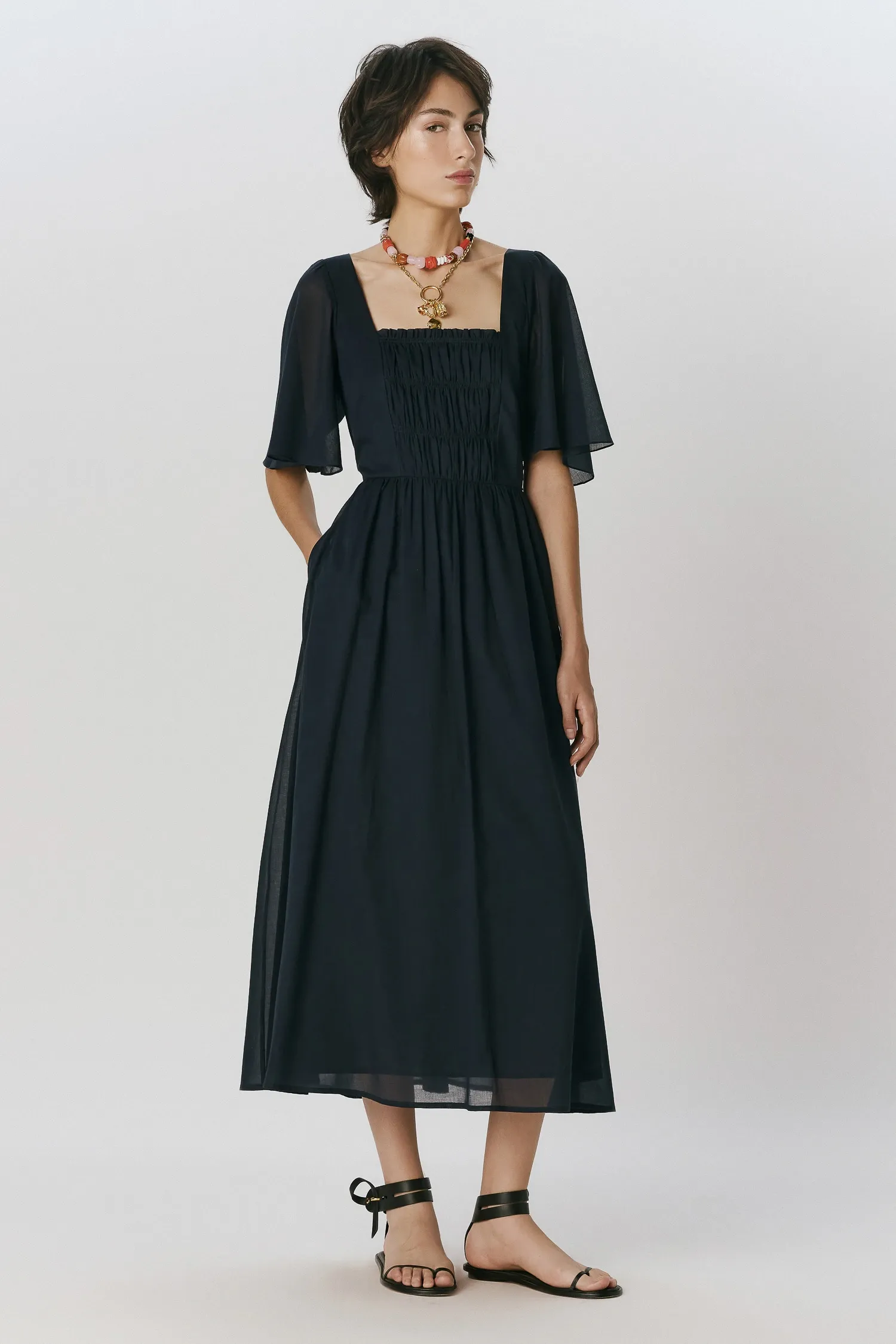 2-007795_VESTIDO_FRANZIDO_FRENTE_UNICA_BASQUE_MARINHO_ANDREAMARQUES--2-