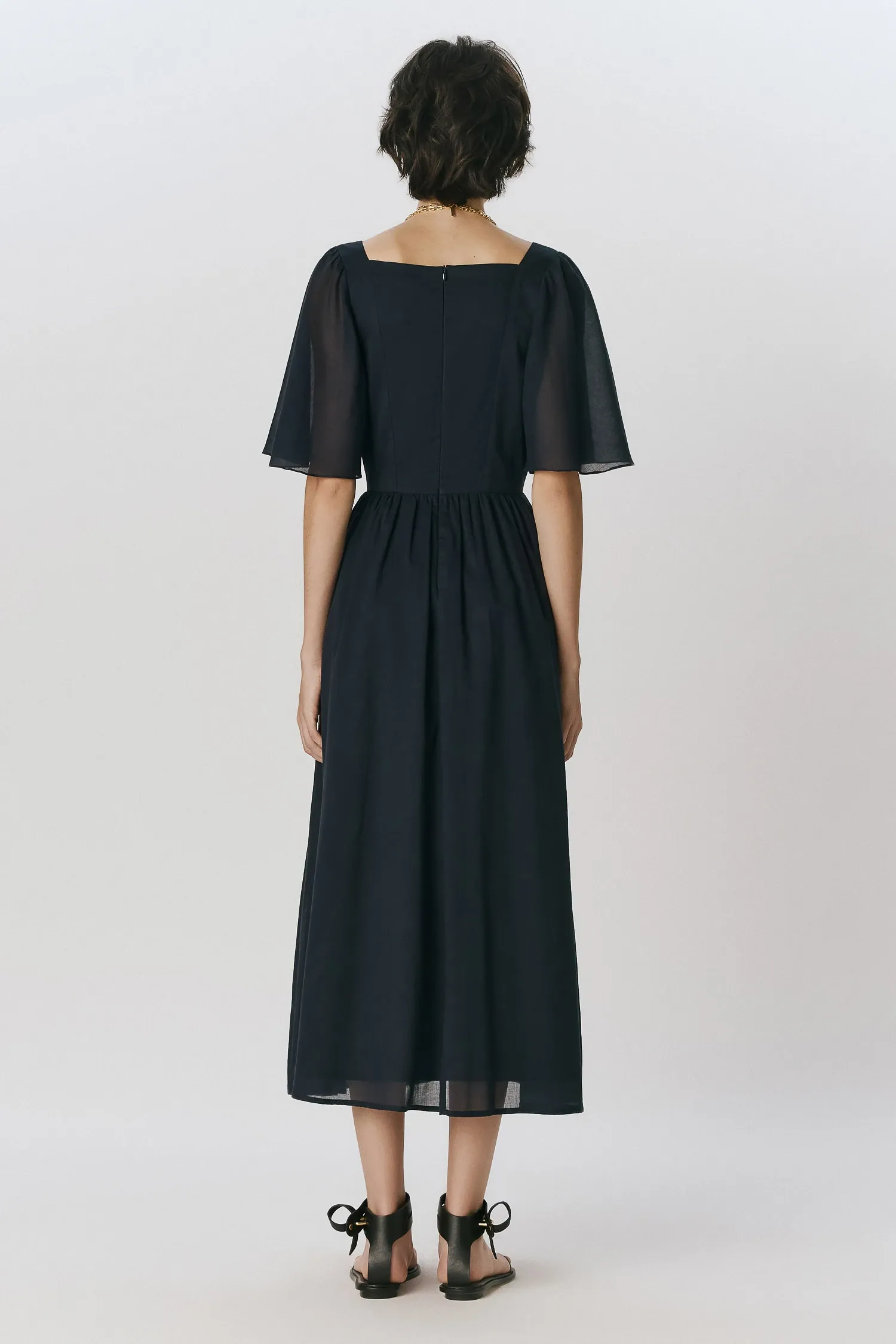 4-007795_VESTIDO_FRANZIDO_FRENTE_UNICA_BASQUE_MARINHO_ANDREAMARQUES--8-