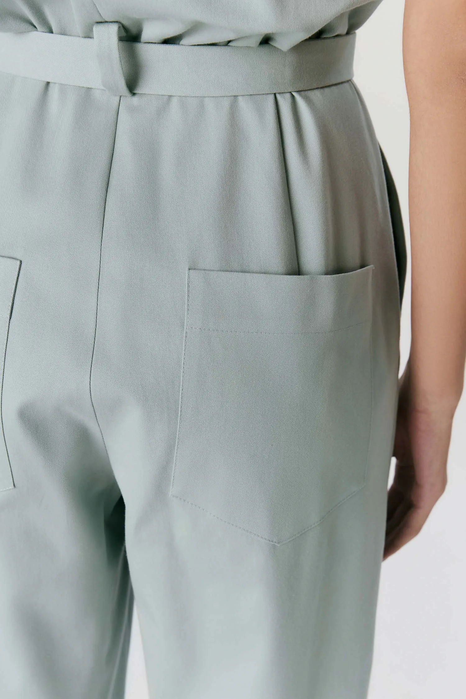 6-007796_-MACACAO_UTILITARIO_COM_PREGAS_AZUL_SECO_ANDREAMARQUES--6-