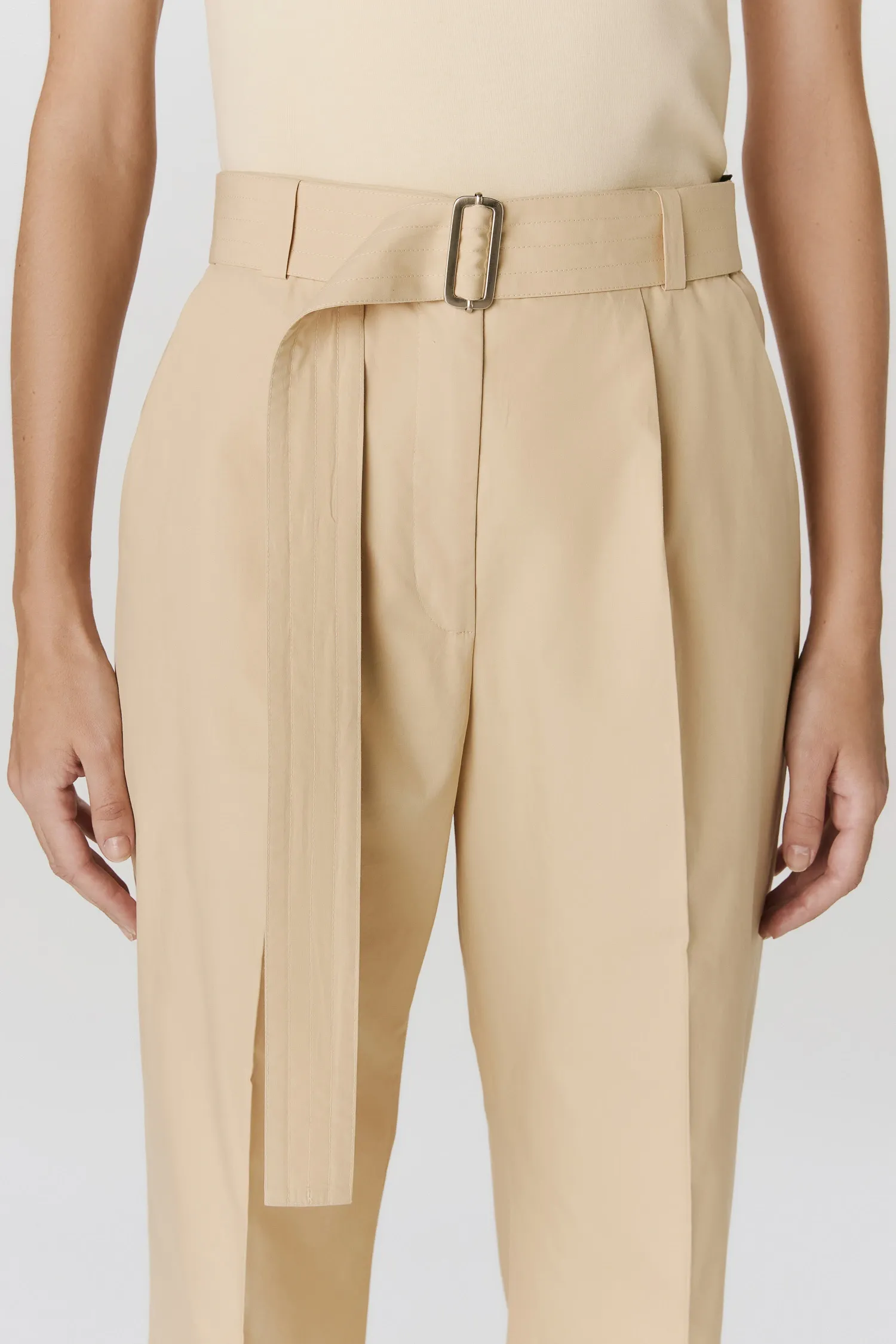 5-CA39174_CALCA_RETA_LONGA_CINTO_KHAKI_ANDREAMARQUES--8-