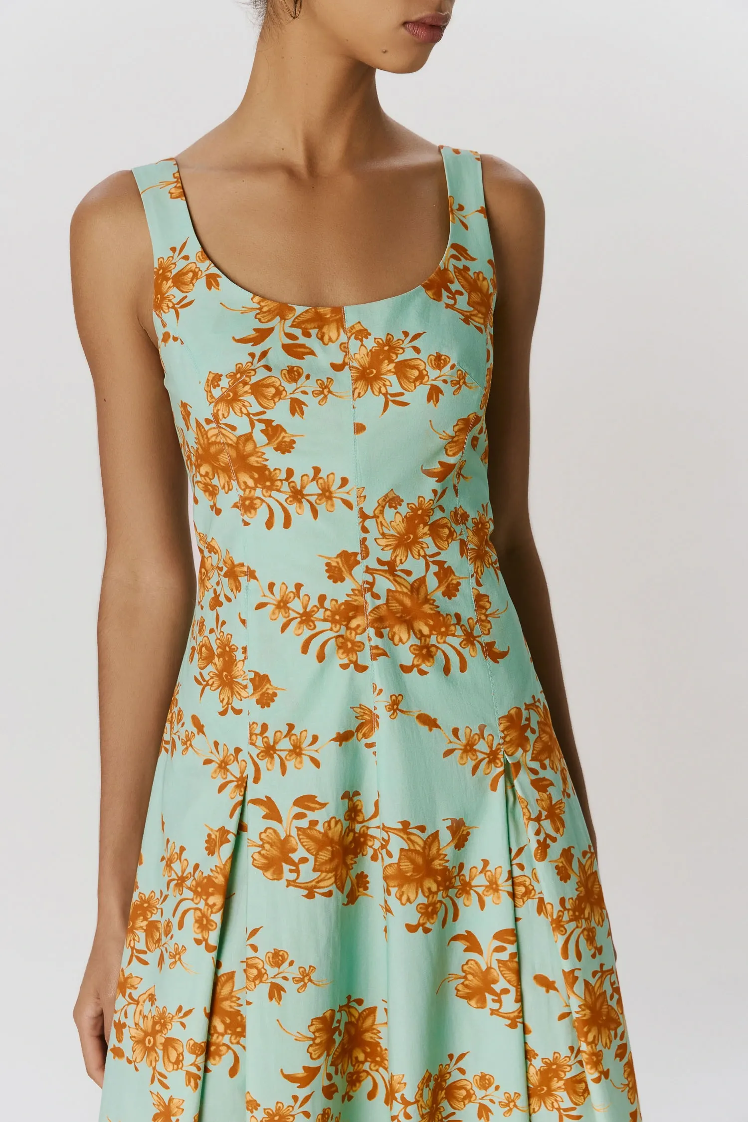 4-007812_VESTIDO_DECOTE_BOUQUET_ANDREAMARQUES--7-
