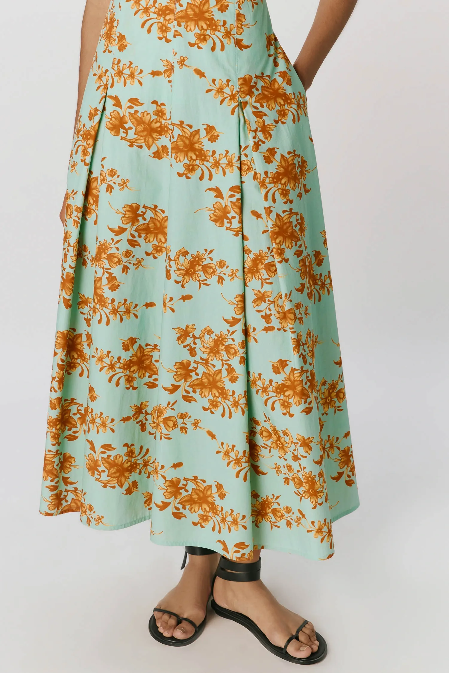 5-007812_VESTIDO_DECOTE_BOUQUET_ANDREAMARQUES--6-