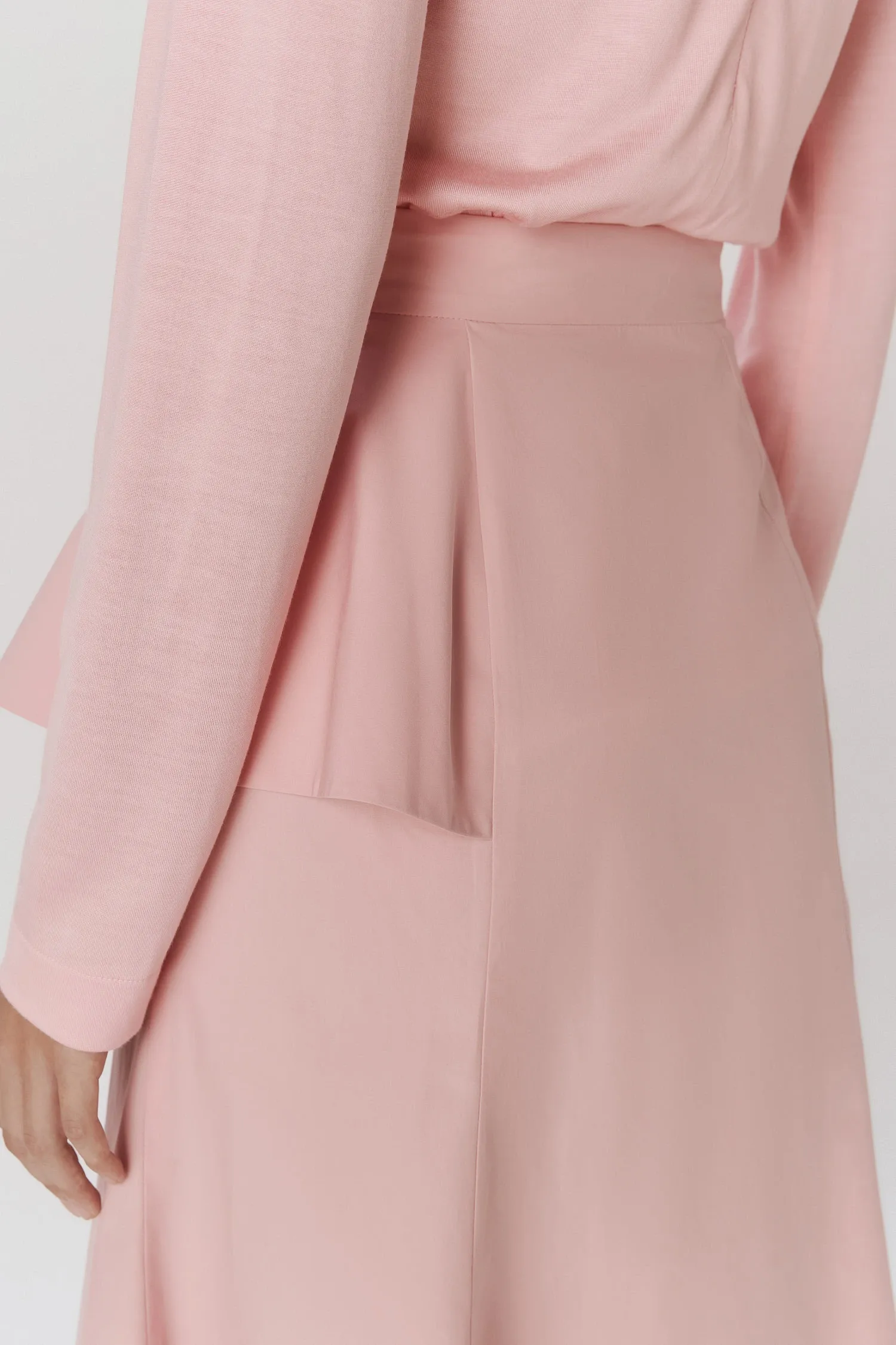 6-007823_SAIA_NESGAS_ONDA_ASSIMETRICA_ROSA_ANDREAMARQUES--7-