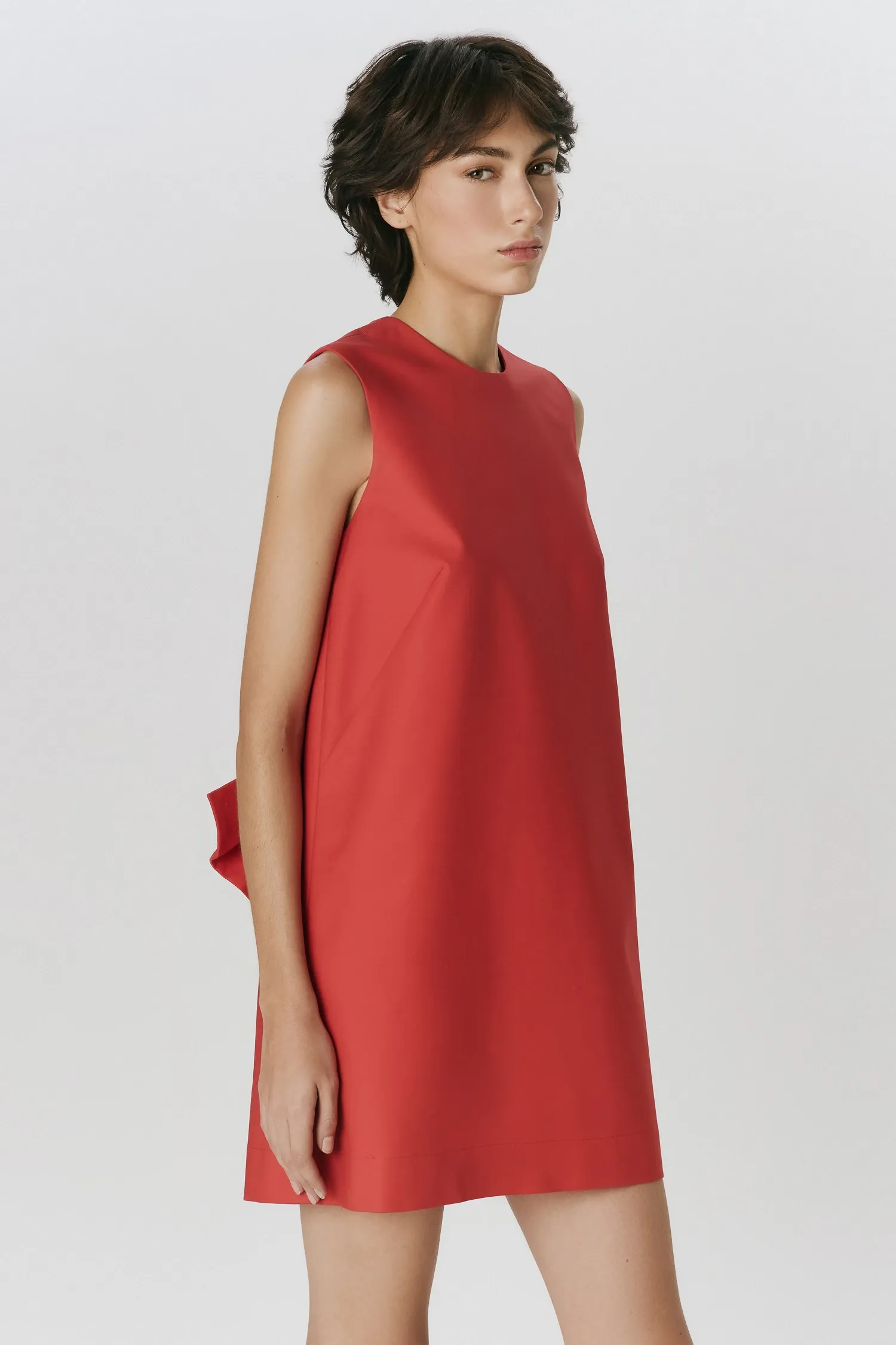 3-007830_VESTIDO_CURTO_DETALHE_COSTAS_VERMELHO_ANDREAMARQUES--3-