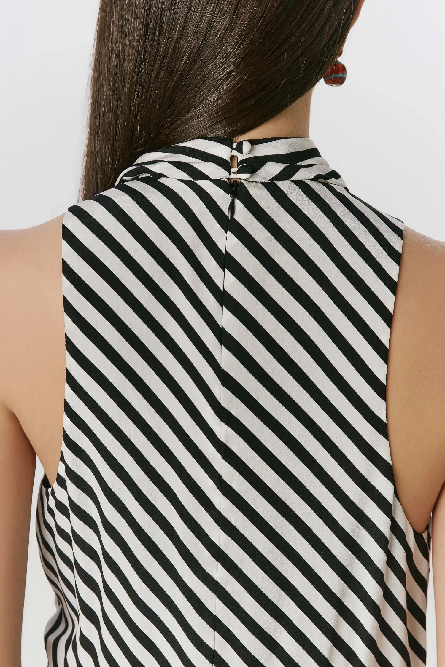7-007832_VESTIDO_SEDA_DECOTE_LENCOS_DIAGONAL_PB_ANDREAMARQUES--7-