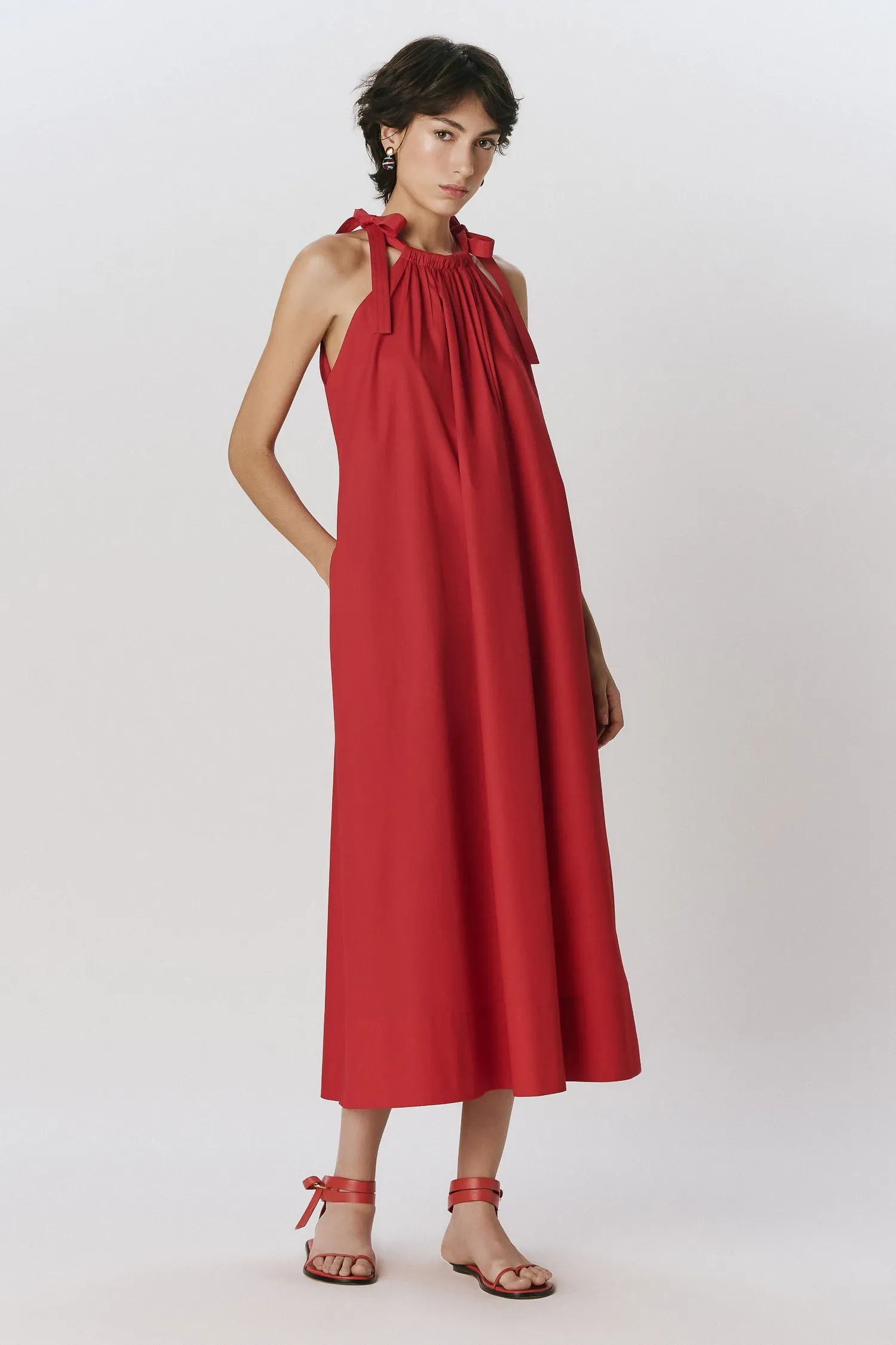 2-007837_VESTIDO_DECOTE_ALTO_FITAS_VERMELHO_ANDREAMARQUES--1-