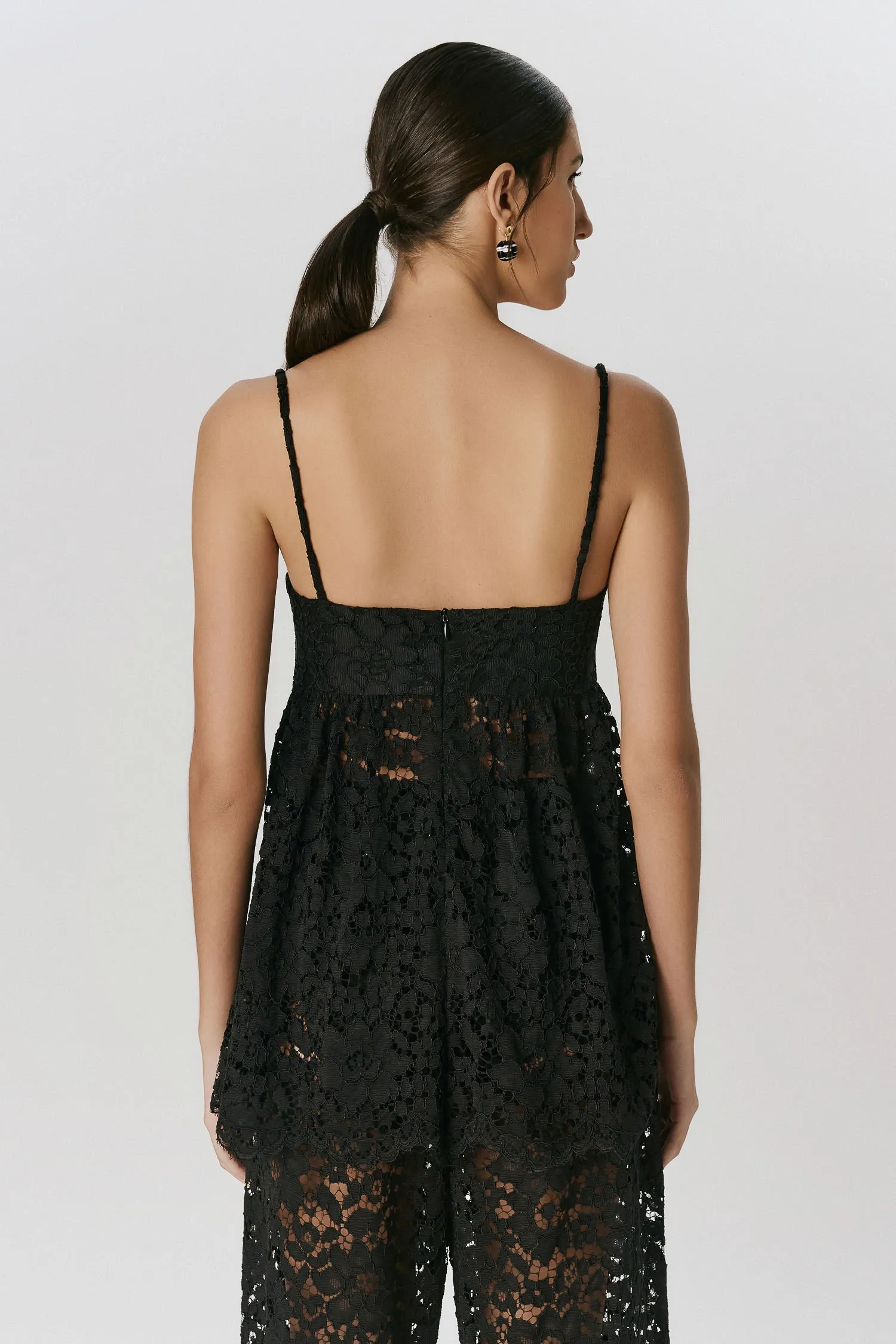 3-007864_TUNICA_RENDA_DECOTE_ALTO_FRANZIDO_PRETA_ANDREAMARQUES--6-