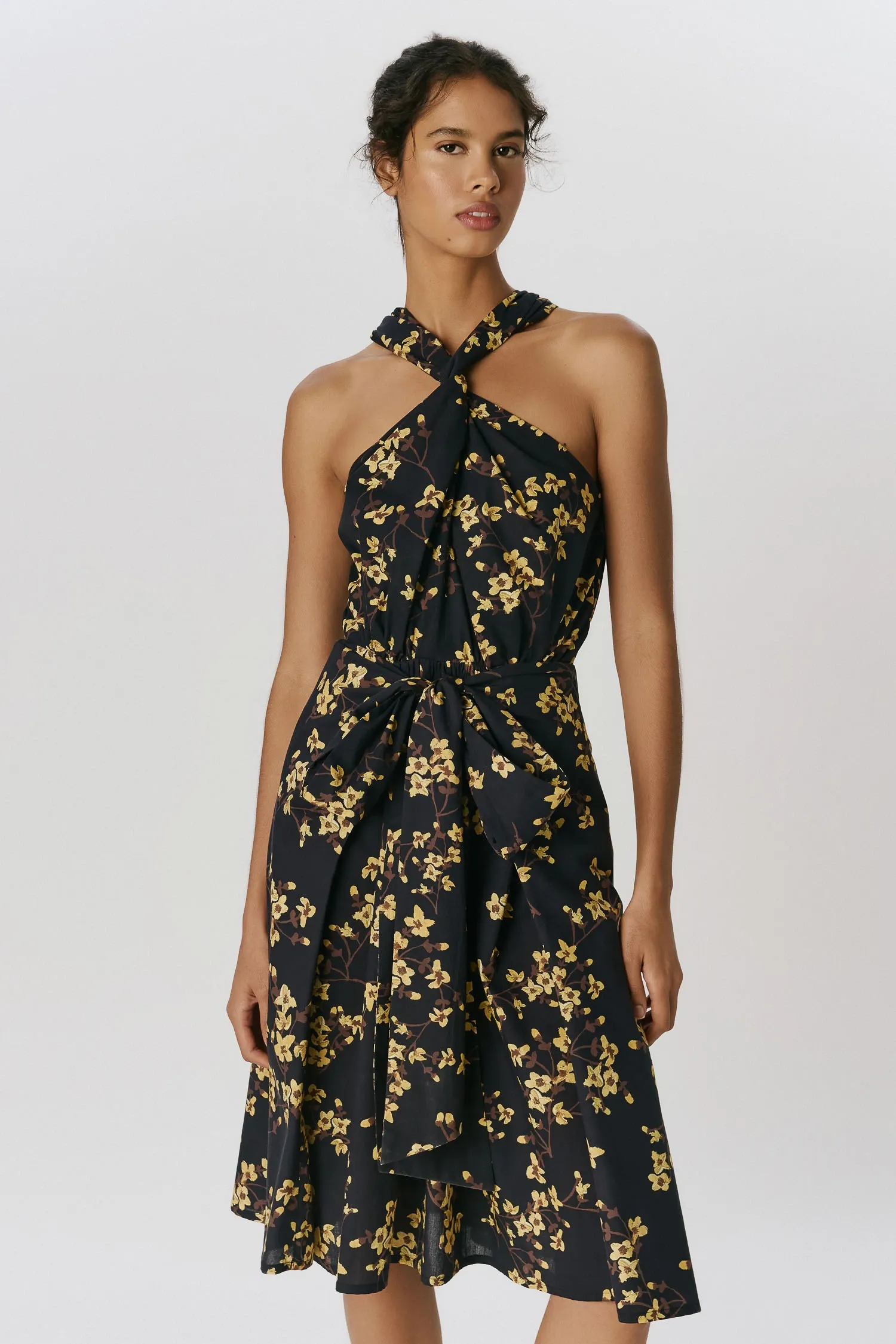 3-007842_VESTIDO_CURTO_DECOTE_FRANZIDO_CEREJEIRA_PRETA_ANDREAMARQUES--3-