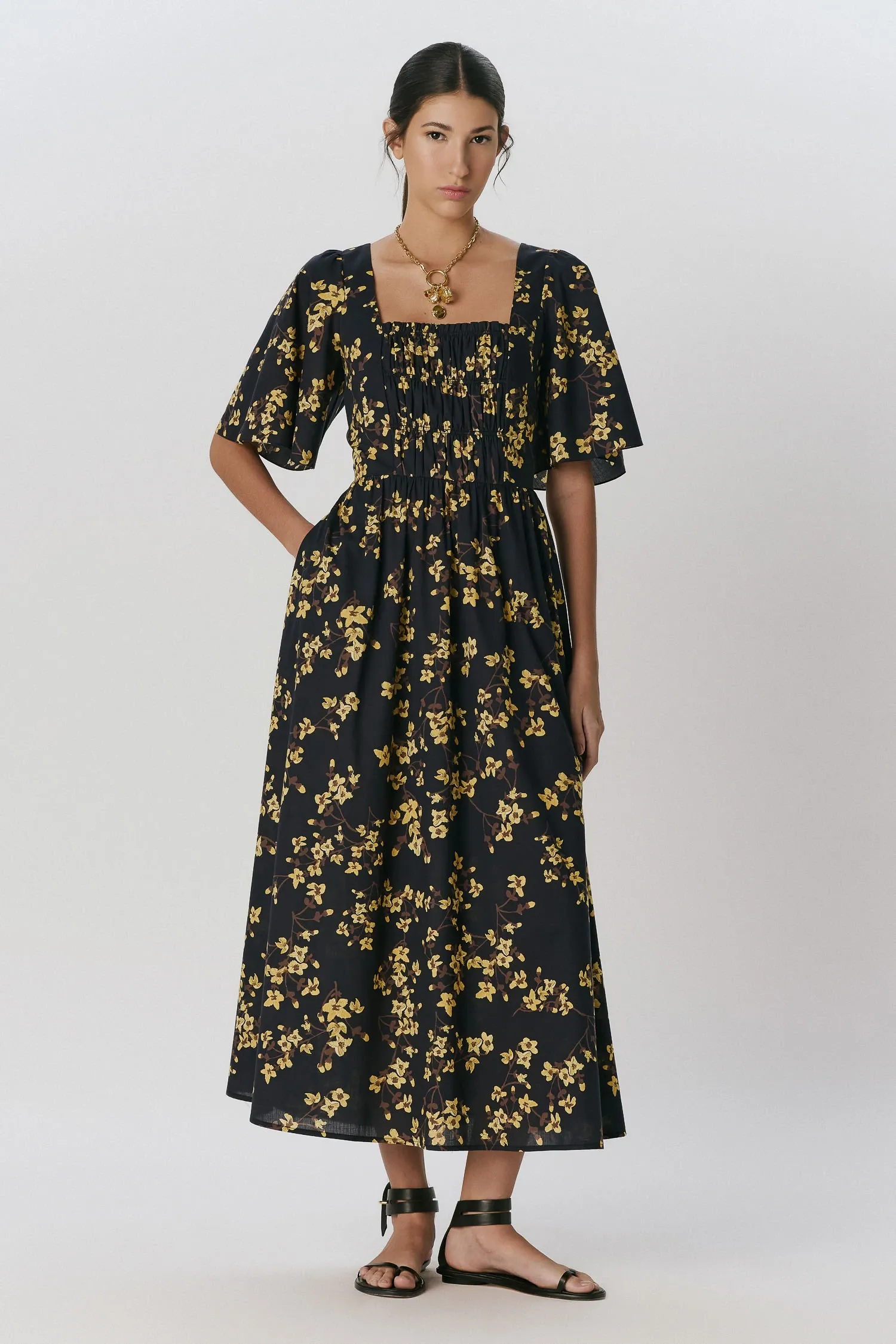 2-008135_VESTIDO_MIDI_RETO_COM_MANGA_CEREJEIRA_PRETO_ANDREAMARQUES--2-