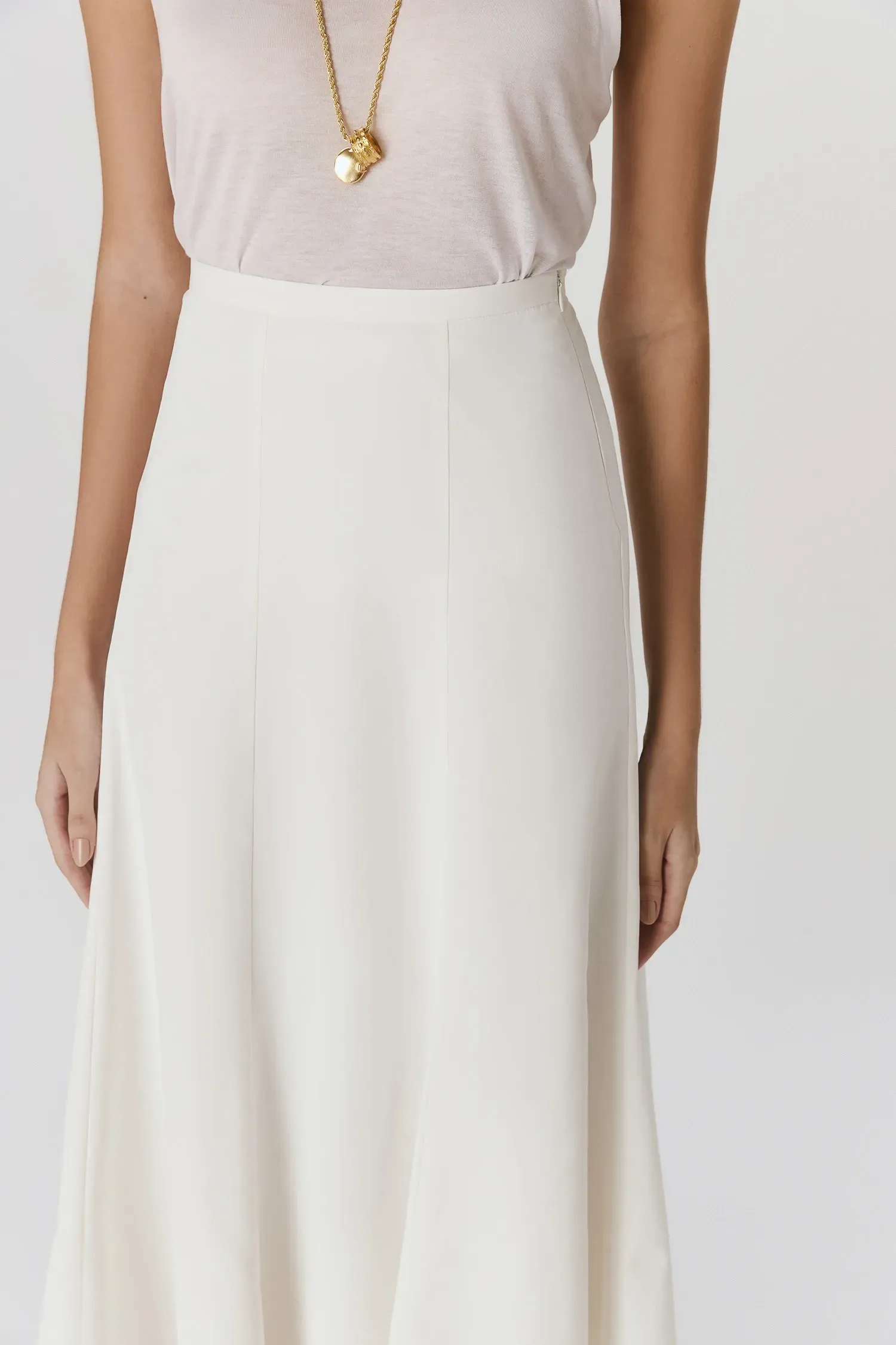 4-007857_SAIA_MIDI_NESGAS_BRANCO_ANDREAMARQUES--3-