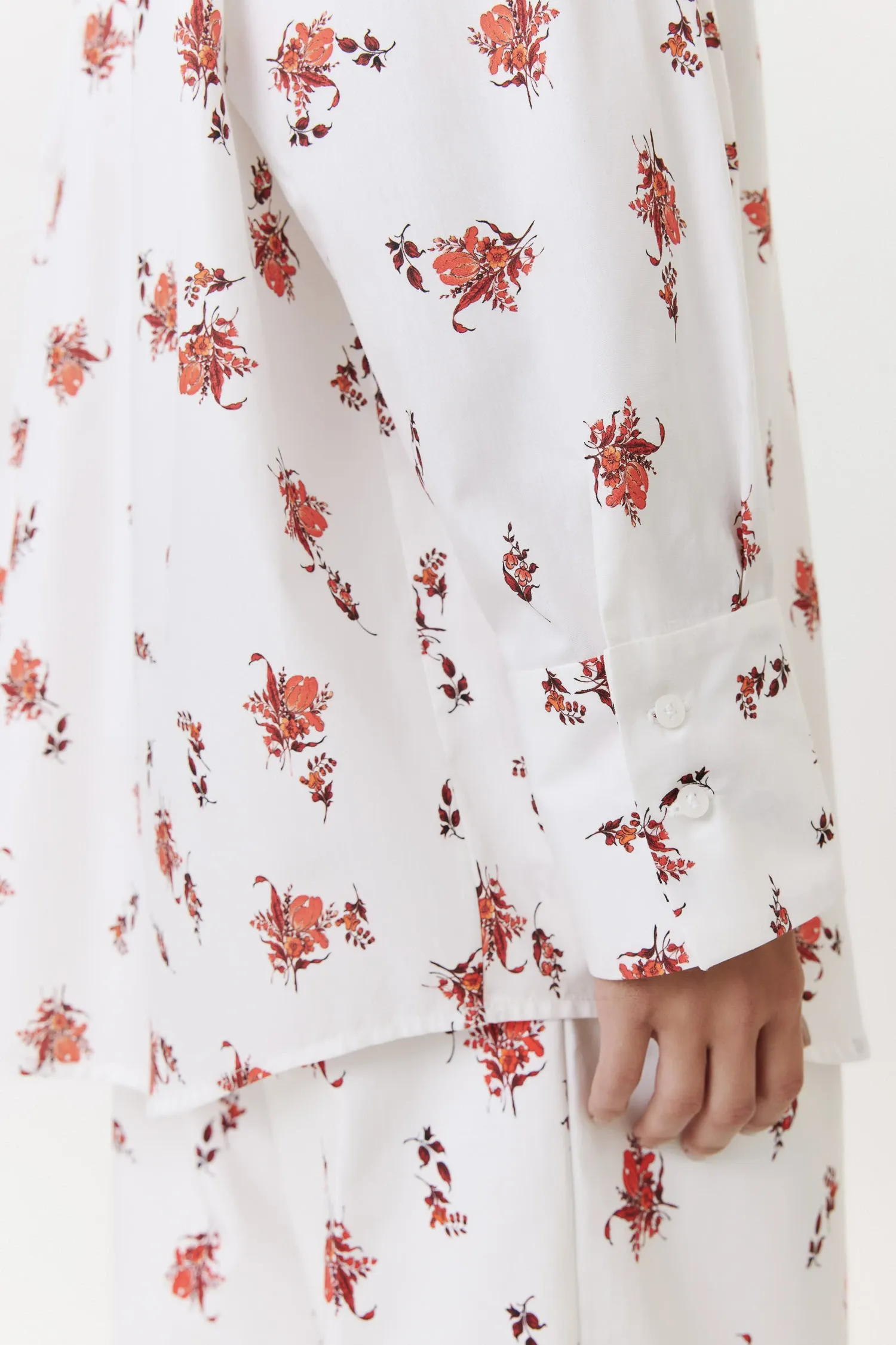 6-008144_CAMISA_BOX_BOLSO_TULIPA_OFFWHITE_ANDREAMARQUES--4-