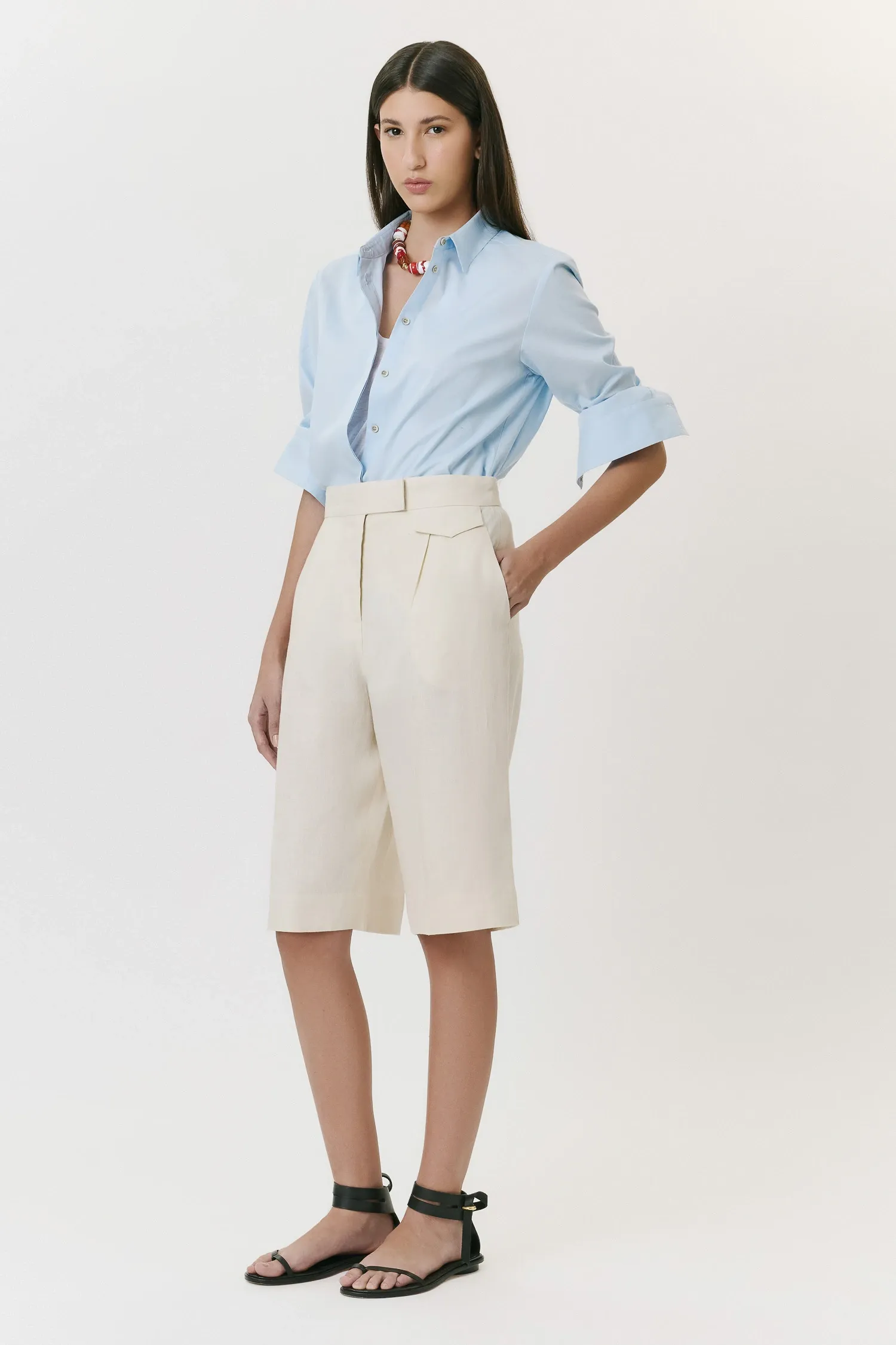 3-07289_BERMUDA_DE_LINHO_PREGAS_MARFIM_ANDREAMARQUES--2-