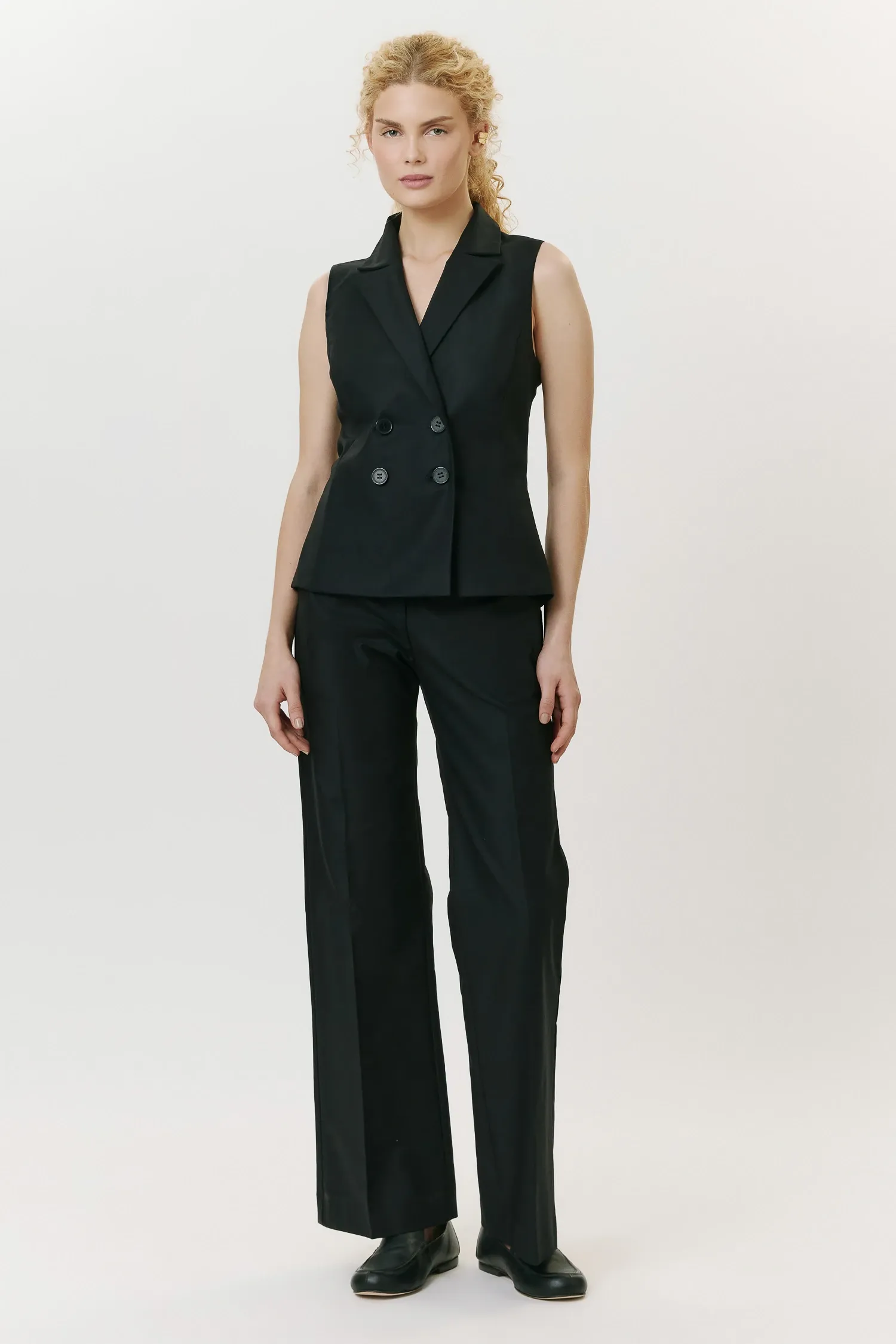 2-007978_TOP_ABOTOAMENTO_DUPLO_PRETO_ANDREA_MARQUES--1-