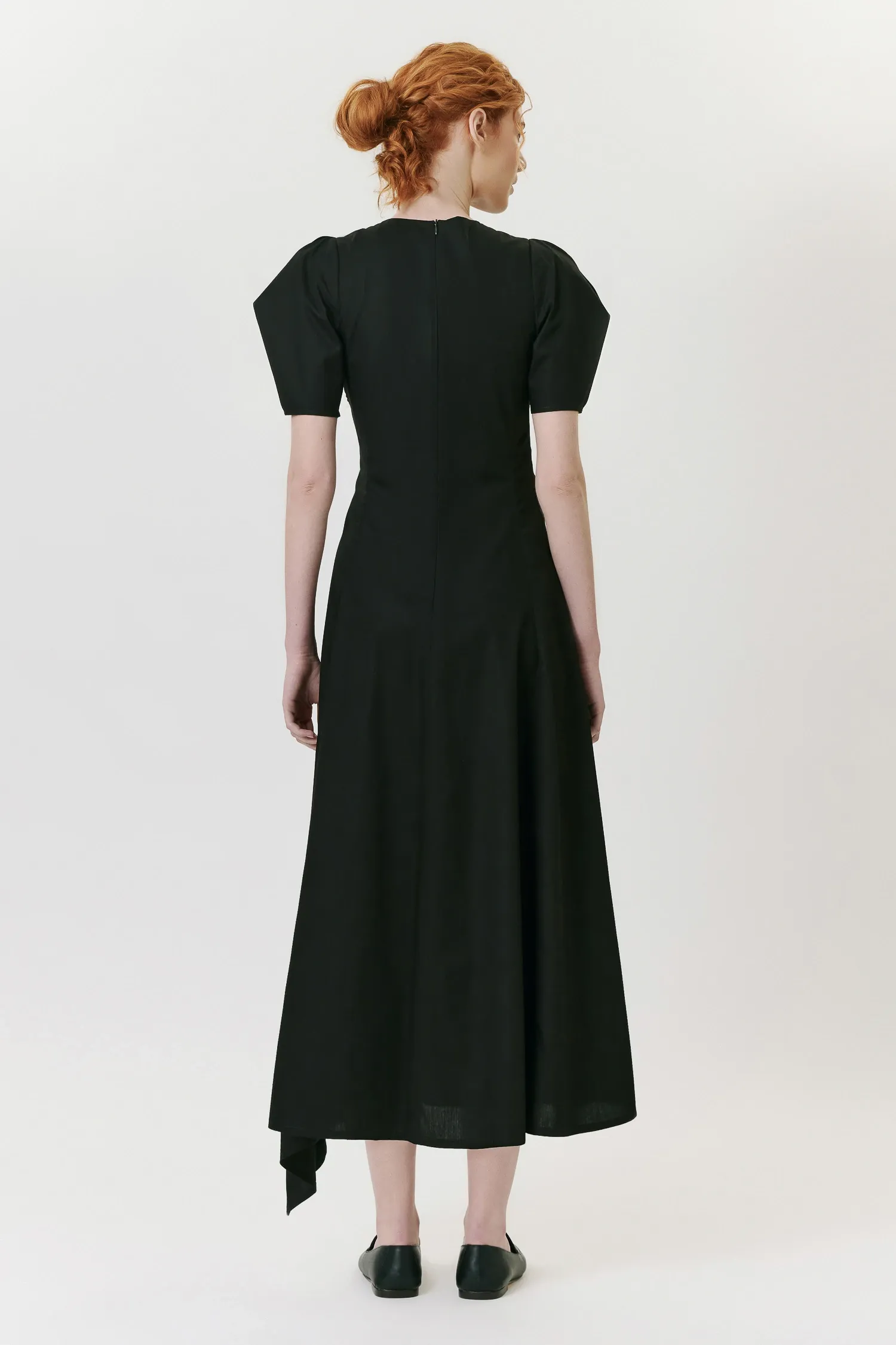 3-007980_VESTIDO_FRANZIDO_LATERAL_MANGA_PREGAS_PRETO_ANDREA_MARQUES--9-