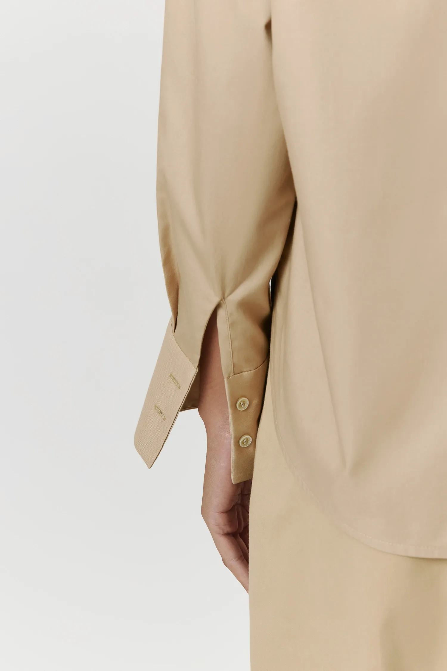 5-007985_CAMISA_POLO_BOX__MANGA_LONGA_CAQUI_ANDREA_MARQUES--11-