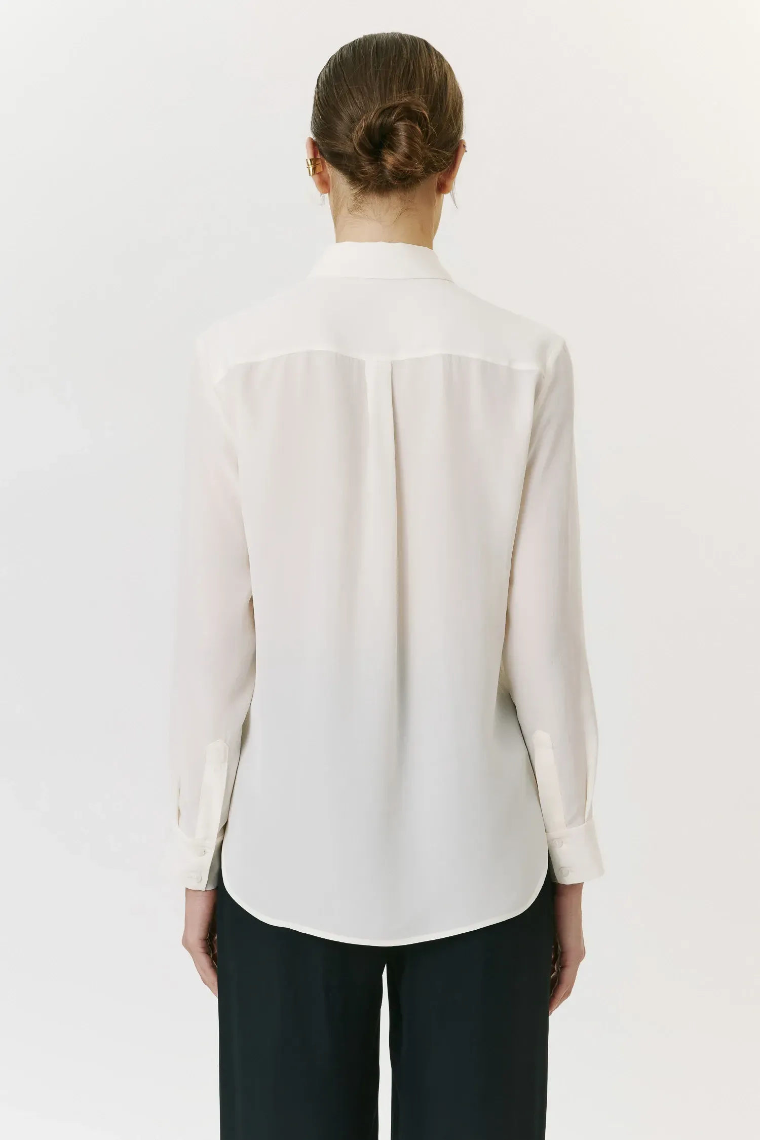 4-007955_CAMISA_SEDA_CLASSICA_BRANCO_ANDREA_MARQUES