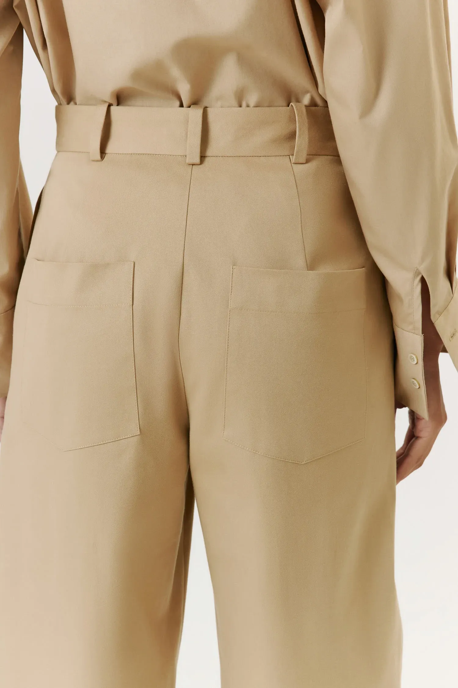 6-007984_CALCA_BAGGY_BOLSO_FACA_CAQUI_ANDREA_MARQUES--4-