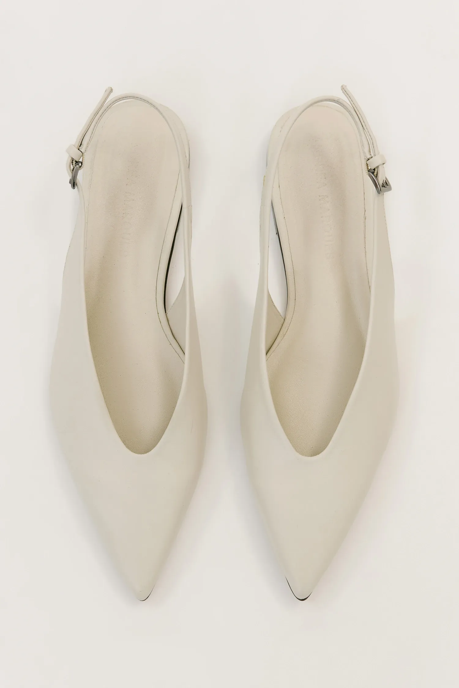 6-ST40265_SAPATILHA_BICO_FINO_COURO_OFFWHITE_ANDREAMARQUES--7-