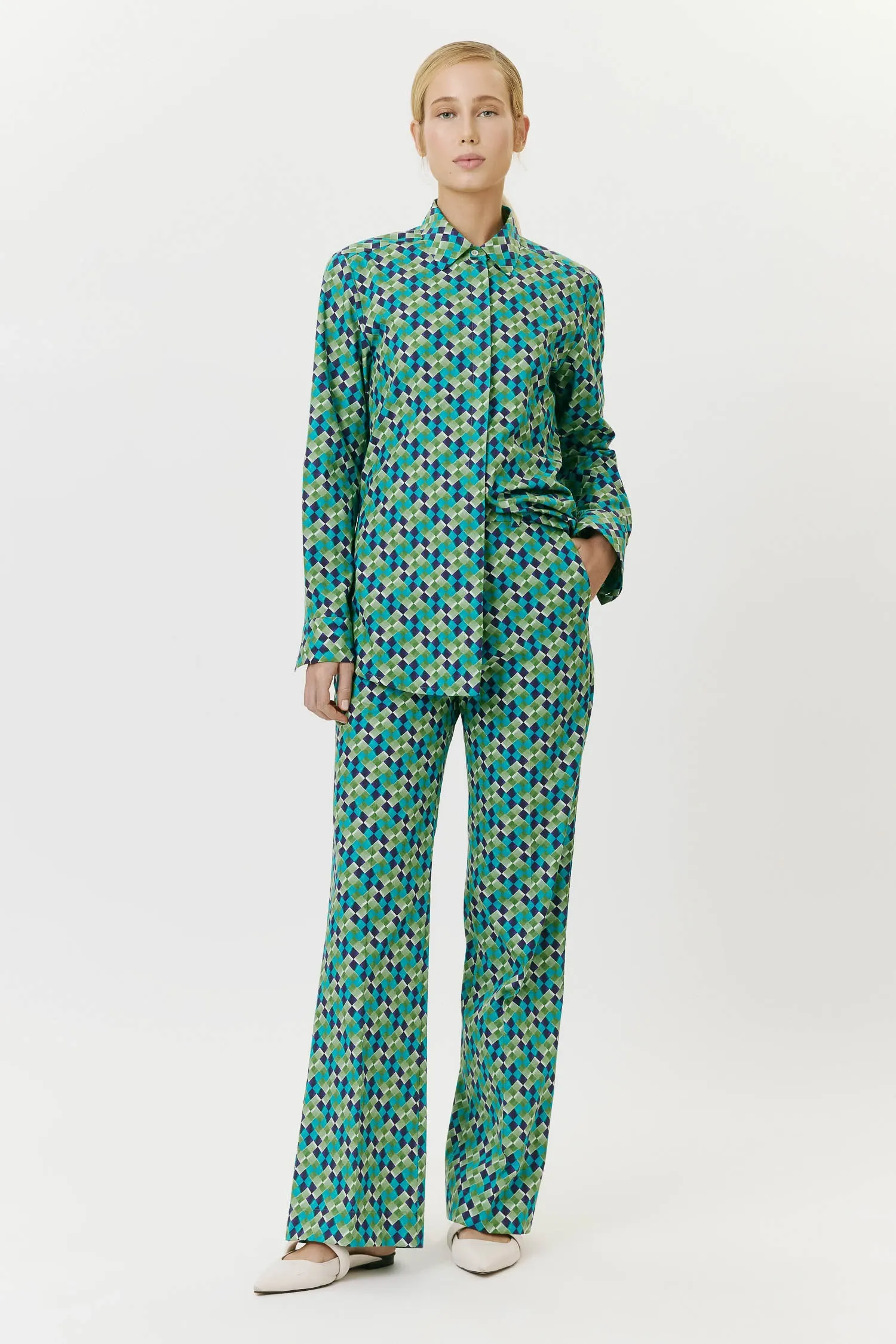 2-008027_CAMISA_CLASSICA_TRELICA_ANDREA_MARQUES--3-