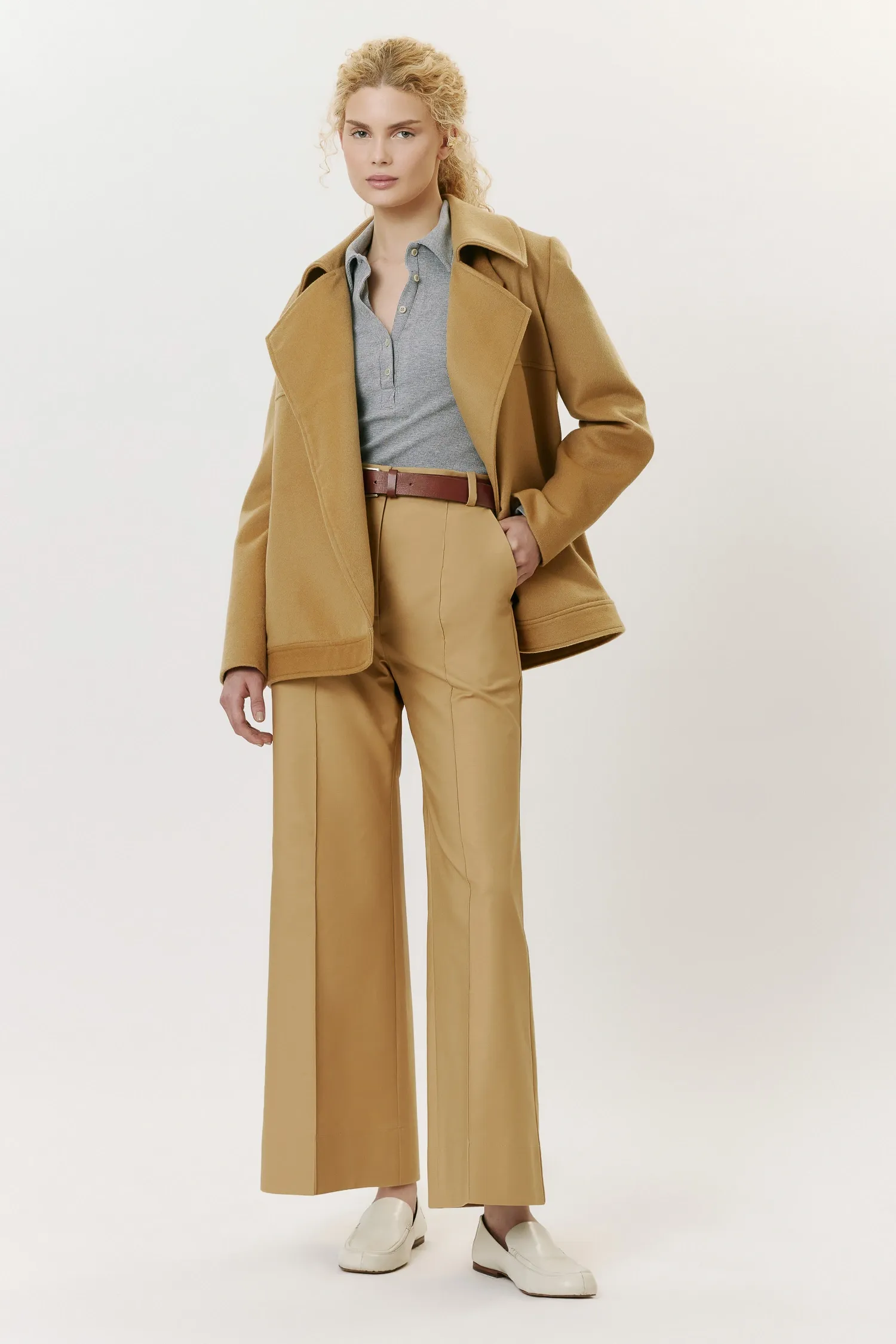 2-008077_CASACO_OVERSIZED_GOLA_AMPLA_CAQUI_ANDREAMARQUES--3-