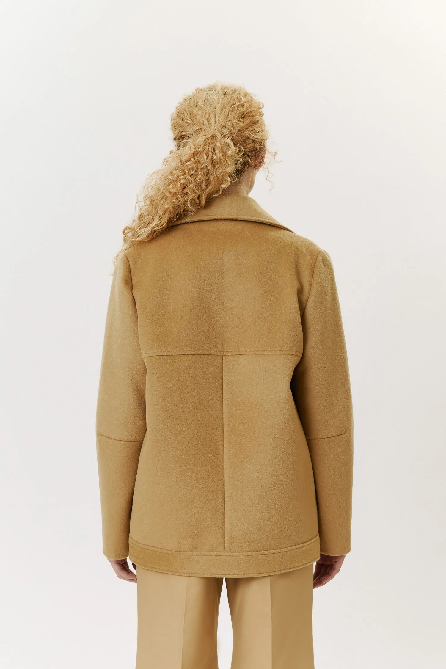 4-008077_CASACO_OVERSIZED_GOLA_AMPLA_CAQUI_ANDREAMARQUES--4-