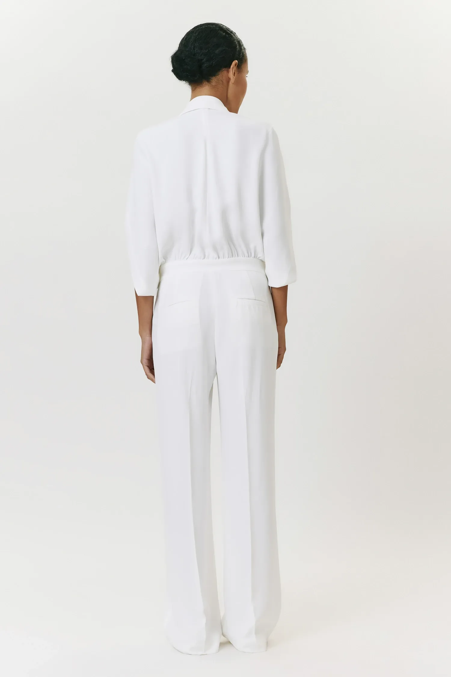 4-008093_MACACAO_MANGA_FENDA_PREGAS_OFF_WHITE_ANDREA_MARQUES--6-